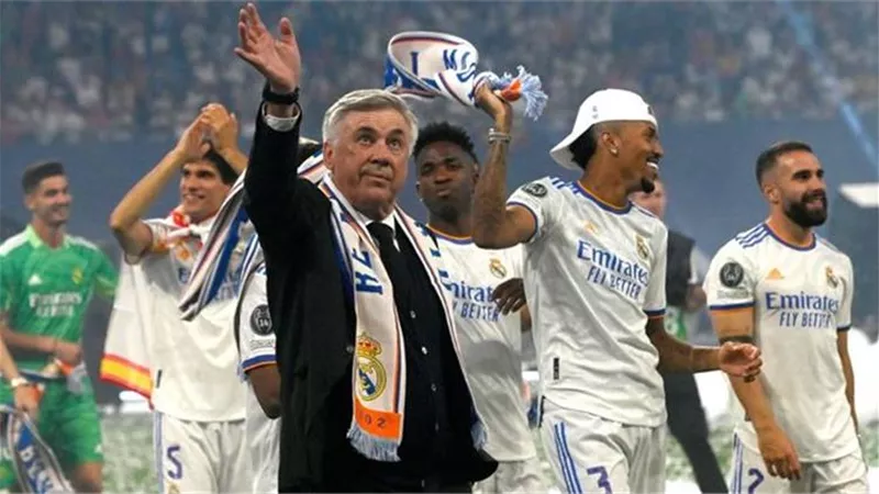 مدرب ريال مدريد يُعلن موعد اعتزاله التدريب