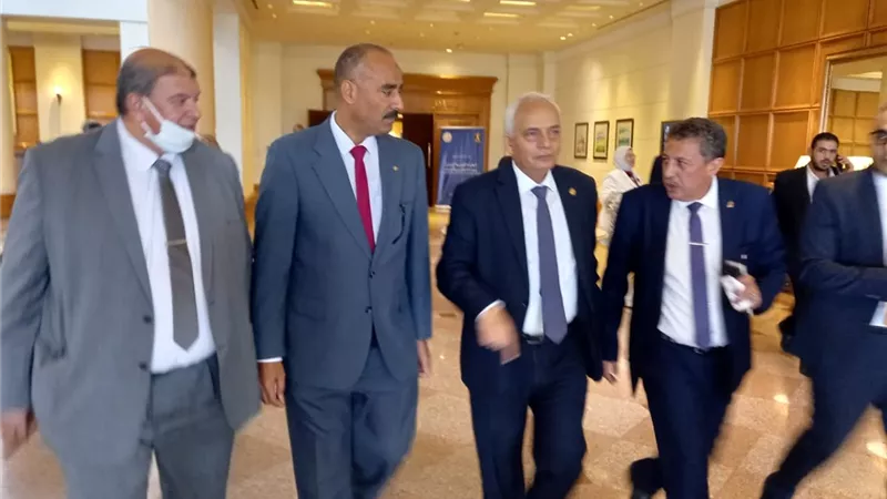 الفولي يُهَنِّيء وزير التربية والتعليم والتعليم الفني الجديد