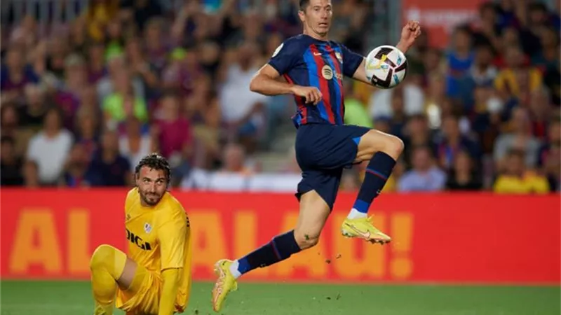 تعادل سلبى بين برشلونة ورايو فابيكانو فى مباراة الاهداف الملغاة بالدورى الاسبانى