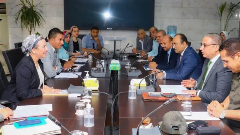 وزيرة البيئة ومحافظ الفيوم يترأسان لجنة مشروعات إعادة التوزان البيئي لبحيرة قارون