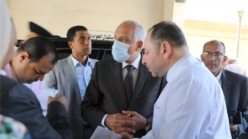 محافظ الجيزة يعاين موقع حريق كنيسة ابو سفين..ويقرر صرف إعانات عاجلة لأسر المتوفين والمصابين