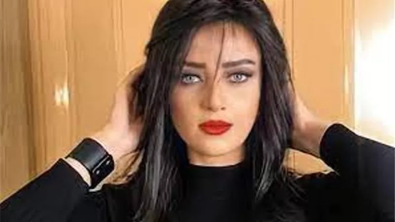 على ضمنتها..تعرف على وصفة رضوى الشربينى لتكبير الشفايف