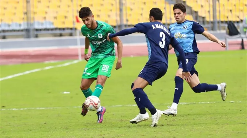 بالمستندات.. لاعب الأهلى السابق يتقدم بشكوى رسميًا ضد بيراميدز