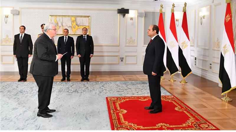 الوزراء الجدد يؤدون اليمين الدستورية أمام الرئيس السيسى
