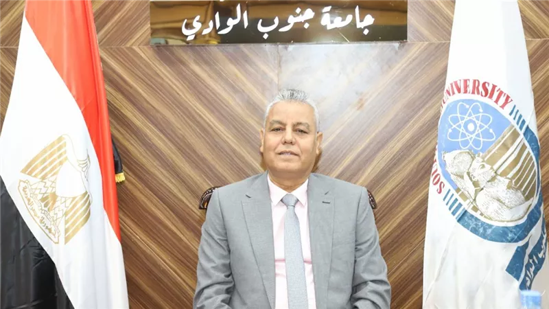 رئيس جامعة جنوب الوادي ينعى ضحايا كنيسة المنيرة بالجيزة