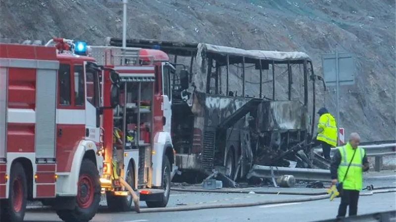نقل 12 شخصا إلى المستشفى بعد حادث حافلة في بلغاريا