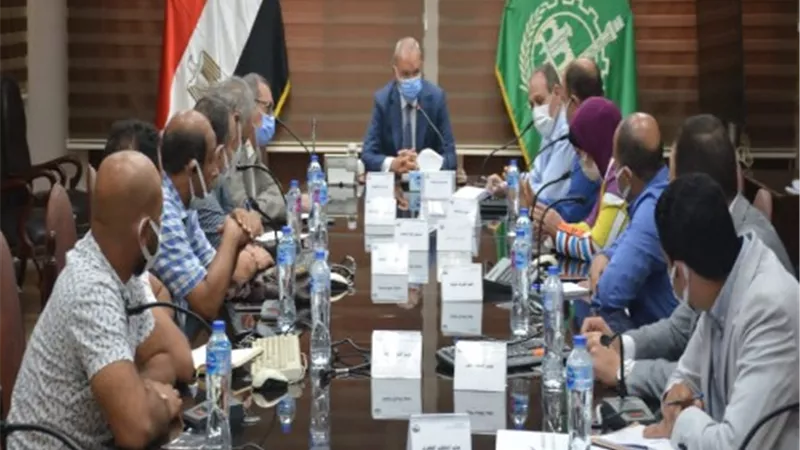بتكلفة 30 مليون جنيه.. محافظ القليوبية يناقش تطوير المرحلة الثانية من شارع فريد ندا