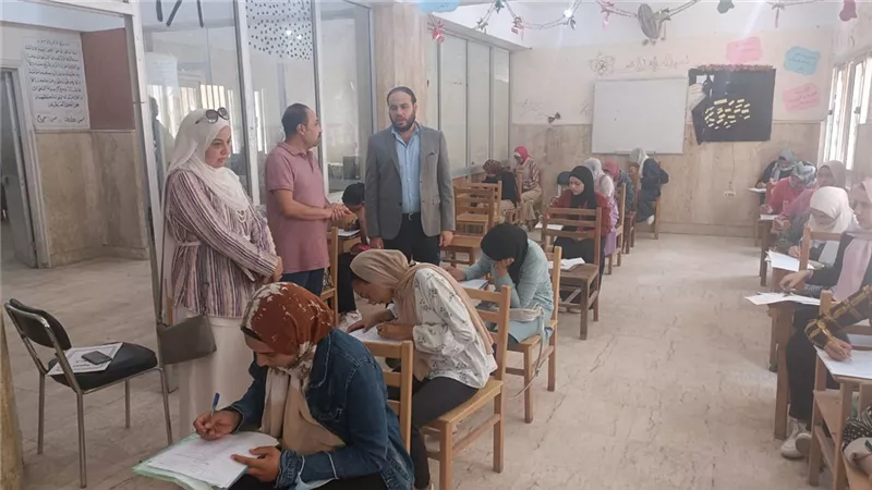 مدير صحة الإسماعيلية يتفقد اختبارات القبول بمدارس التمريض..صور