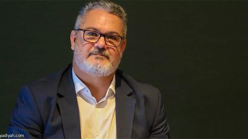 روجيرو ميكالي يعقد جلسة مع الحضري وشيتوس