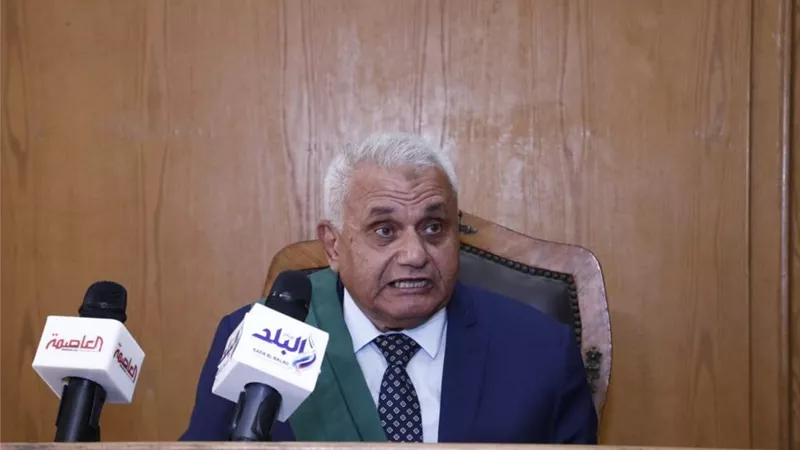 حيثيات الحكم في قضية رشوة وزارة الصحة.. طليق الوزيرة استخدم نفوذه بمساعدة الابن المدلل