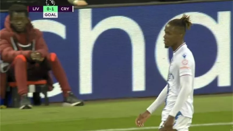 الدورى الانجليزى .. زاها يهدر لكريستال بالاس أمام ليفربول