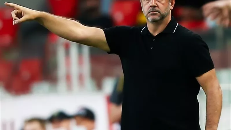 المدير الفني لسيراميكا كليوباترا: الفريق يدعم فيتوريا والجهاز الفني للمنتخب وسعيد بالزيارة