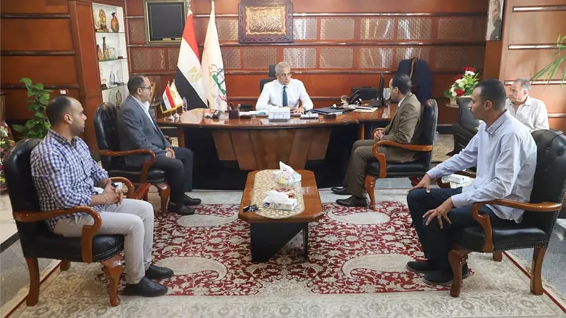 وزير القوى العاملة يؤكد على الاهتمام بالعمل ووضع أفكار جديدة مستحدثة