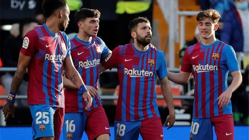ناد انجليزي جديد يدخل سباق التعاقد مع مهاجم برشلونة
