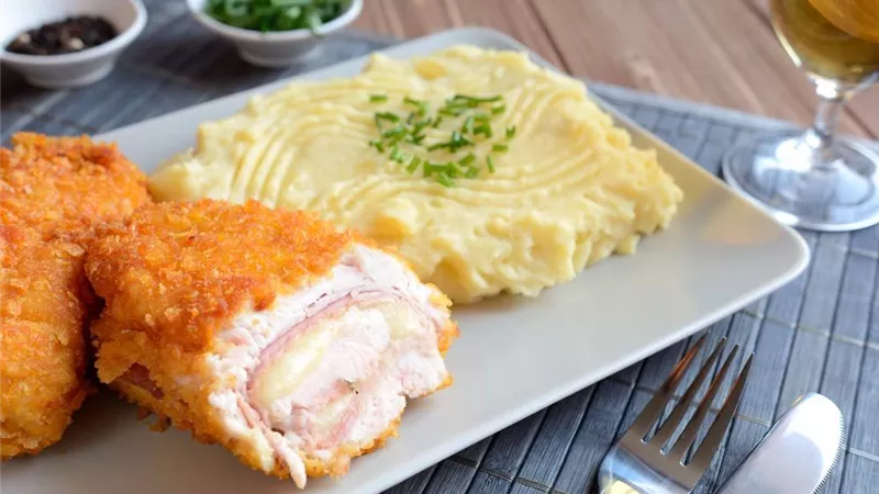 طريقة عمل كوردن بلو بالدجاج