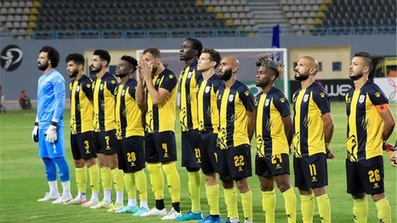 المقاولون العرب يتمسك بالأمل للهروب من شبح الهبوط
