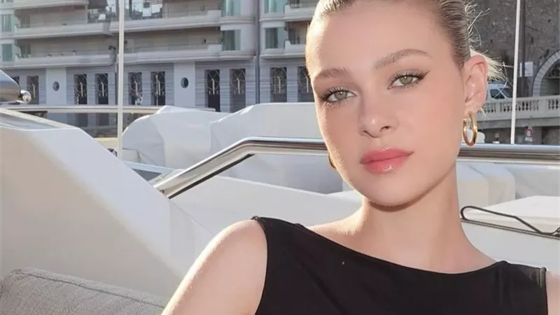 زوجة نجل فيكتوريا بيكهام تكشف السبب الحقيقي للخلافات مع حماتها