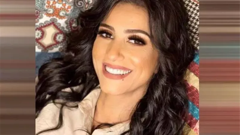 لأول مرة ..حنان مطاوع تكشف كيف تعامل والدها مع المعجبين خلال مراحل مرضه الأخيرة