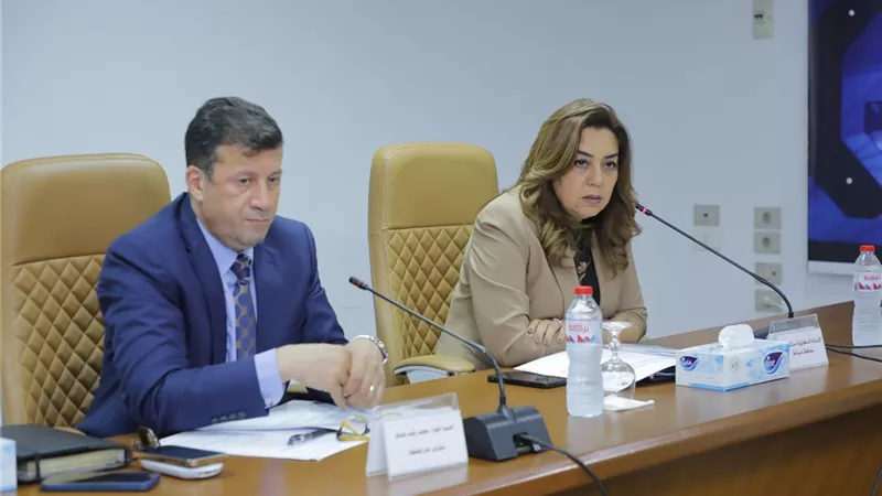 محافظ دمياط تناقش خطة ترشيد الإنفاق وتتابع إجراءات الوحدات المحلية لترشيد إستهلاك الكهرباء