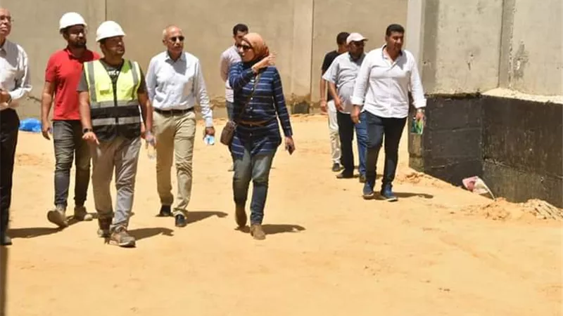 تفقد أعمال تنفيذ خزان التكديس بالمنطقة الصناعية بعتاقة