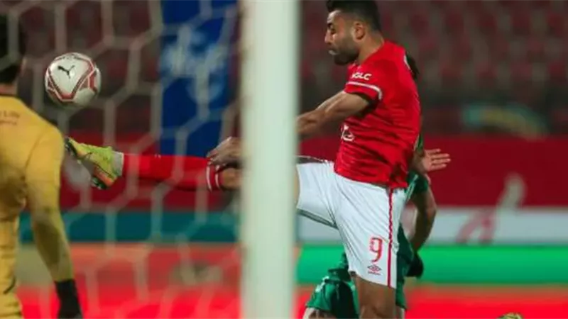 حسام حسن يهدر فرصة هدف محقق للاهلى أمام إيسترن كومباني