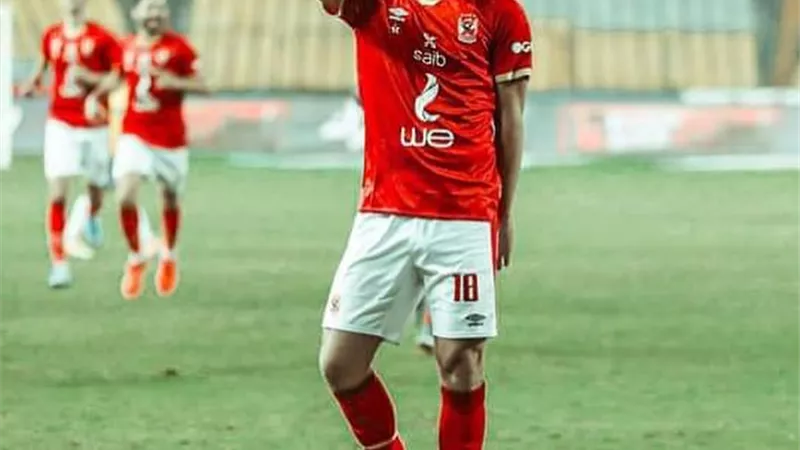 الإسماعيلي وفاركو فى إنتظار موافقة الأهلي للتعاقد مع صلاح محسن