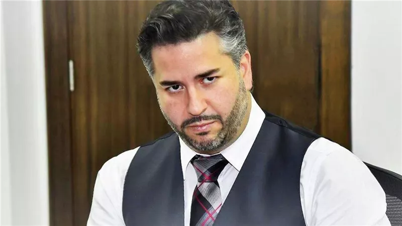 وزير الاقتصاد اللبنانى: مخزون القمح يكفى لثلاثة أسابيع فقط