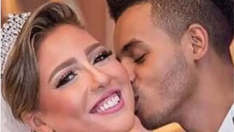 رسالة رومانسية من مي كساب لزوجها فى عيد زواجهما السابع