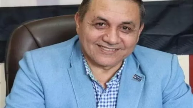 مدير ووكيل تعليم غرب شبرا الخيمة يهنئان اوائل الطلاب على مستوى القليوبية
