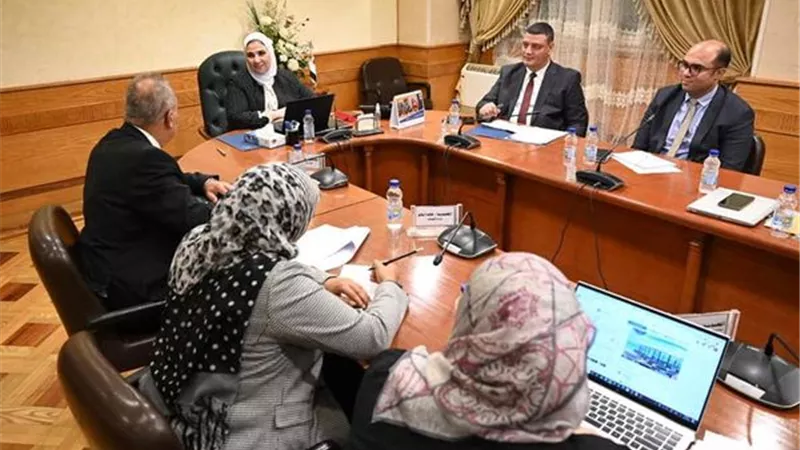 وزيرة التضامن تبحث مع نائب وزير الاتصالات استكمال استراتيجية التحول الرقمي للوزارة