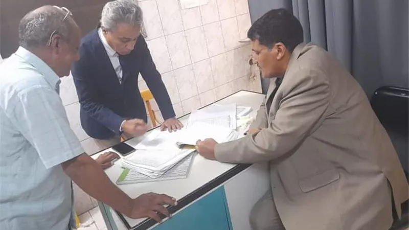 وكيل صحة قنا يحيل المتغيبين بالوحدة الصحية بسيدى عبدالرحيم ومدينة العمال للتحقيق
