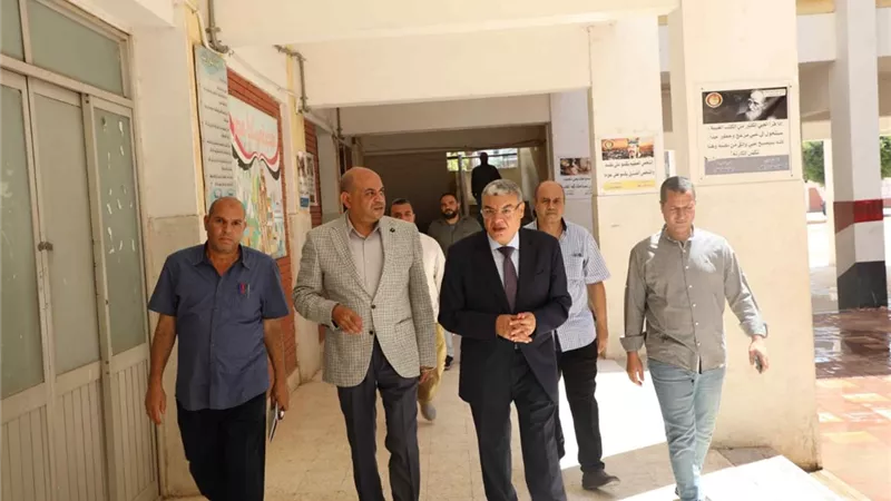 محافظ المنيا يتفقد لجان الدور الثانى للثانوية العامة