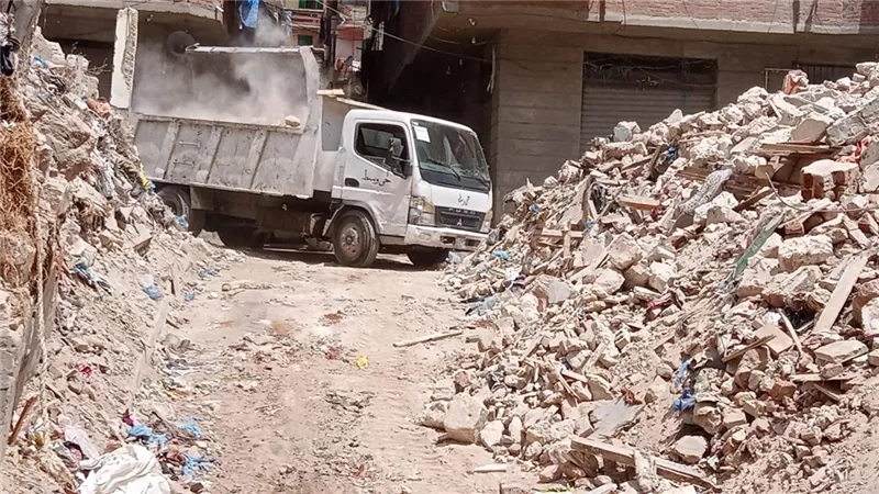 رفع ١٤٣ طن قمامه بغرب الاسكندرية
