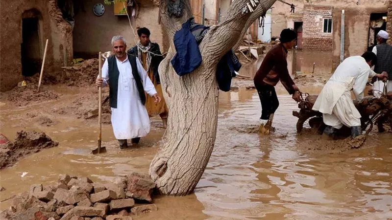 مصرع 20 شخصا جراء الفيضانات في أفغانستان