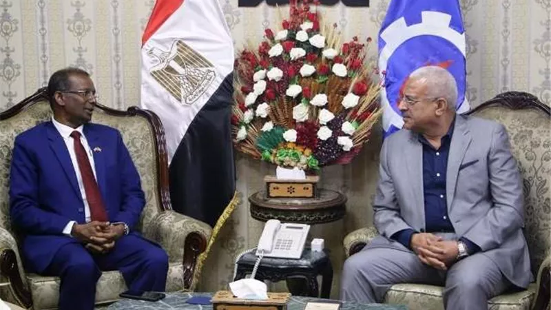 اللواء عبد المجيد صقر يستقبل السفيرالسريلانكي بالسويس