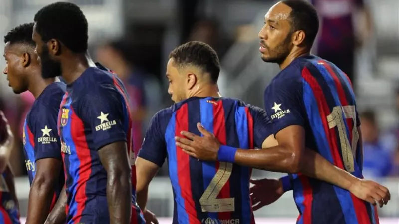 صفقة انتقال مهاجم برشلونة إلى تشيلسي مهددة بالفشل