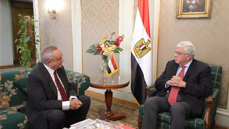 وزير التعليم العالي يستقبل الدكتور أحمد زايد مدير مكتبة الإسكندرية الجديد