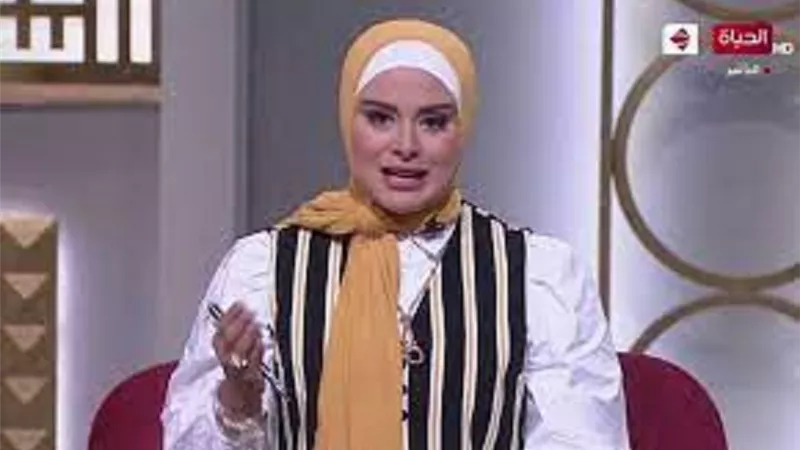 لمياء فهمى تعود لـ 