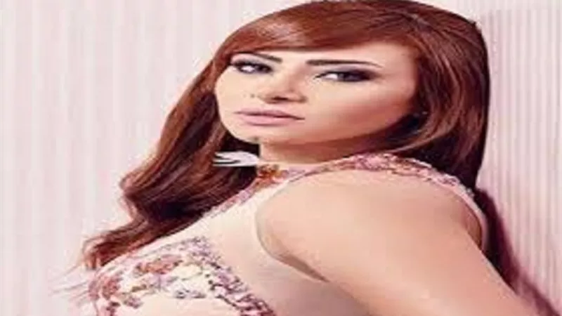 إنجى خطاب صعيدية فى 