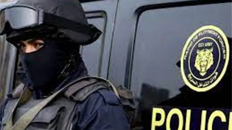 القبض على 5 اشخاص قاموا بالقاء الحجارة على اتوبيس مشجعى الاهلى