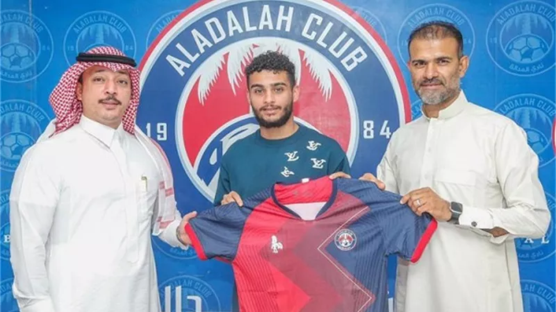 الهلال السعودى يعير الطريس الى العدالة