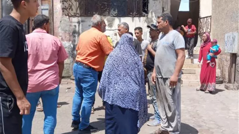 مندور: تنفيذ 3 قرارت وزارية بالحى المتميز وغلق وتشميع 60 محل فى بدر.. بالصور والارقام
