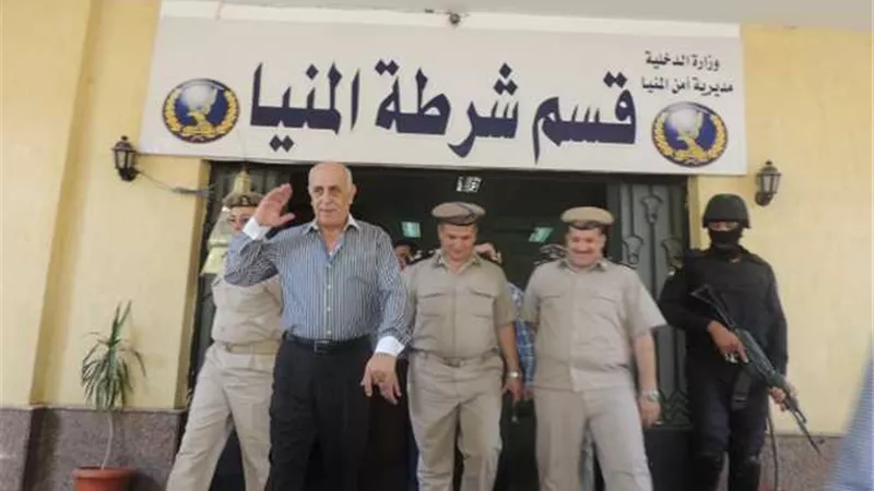 الانتقام يدفع الاصدقاء لاستدراج صديقهم ليوقع على ايصالات امانه تحت التهديد