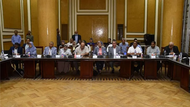 الإسكان: اجتماع موسع لمسئولى قطاع المرافق