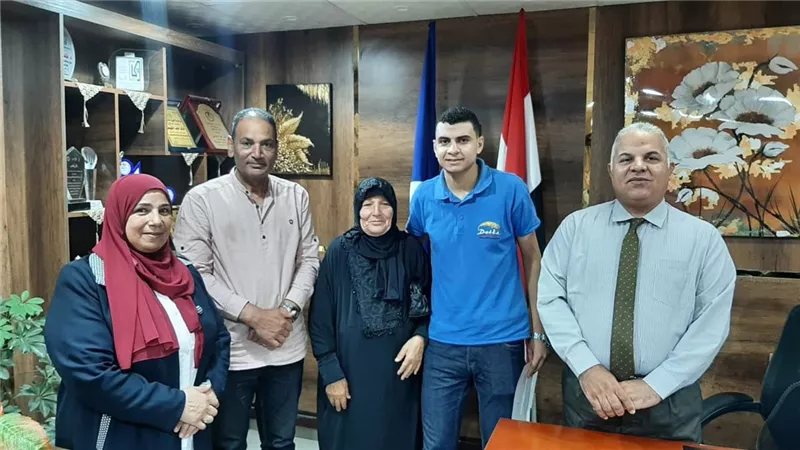 وكيل تعليم دمياط يكرم أوائل المحافظة في الثانوي العام للمكفوفين والصم وضعاف السمع