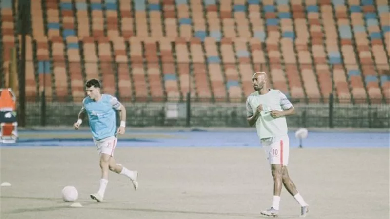 تعليق مثير من حساب الزمالك على إحماء لاعبيه قبل مباراة التتويج بدرع الدورى.. شاهد