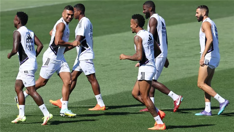 مهاجم ريال مدريد يحدد وجهته بعد الرحيل