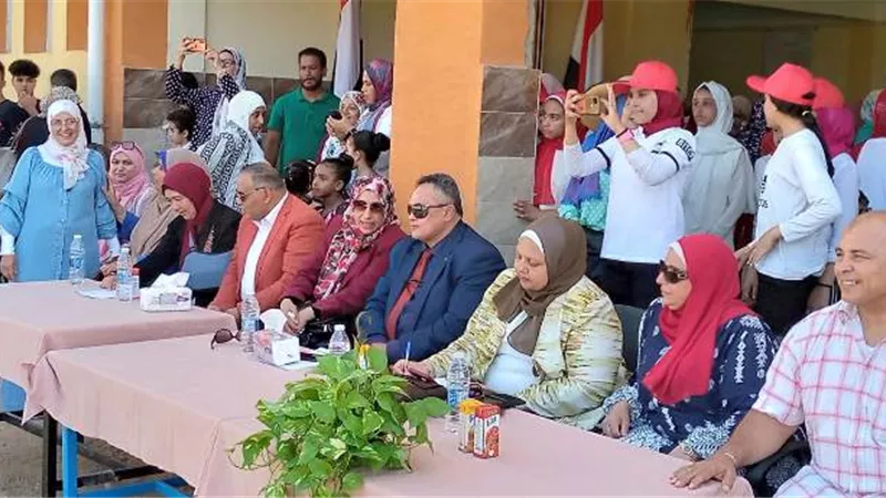 تعرف على تفاصيل وأسباب إحتفالية إدارة الشروق وبدر التعليمية.. بالصور