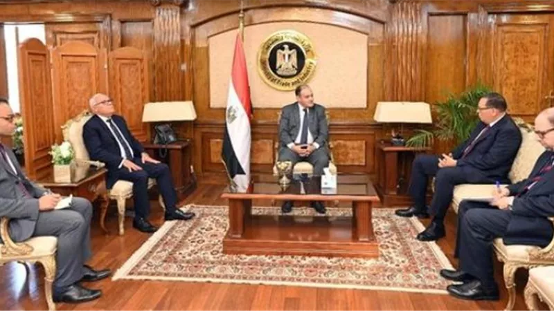 وزير التجارة يستقبل محافظي بورسعيد والشرقية لاستعراض سبل تعزيز فرص الاستثمار الصناعي