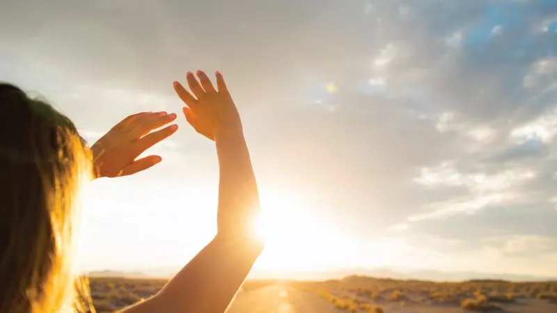 أعراض حساسية الشمس والوقاية منها